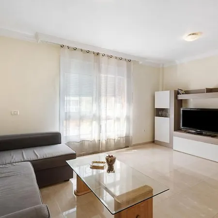 Brisas Playa San Juan By Paramount Holidays * Guia de Isora (Tenerife)